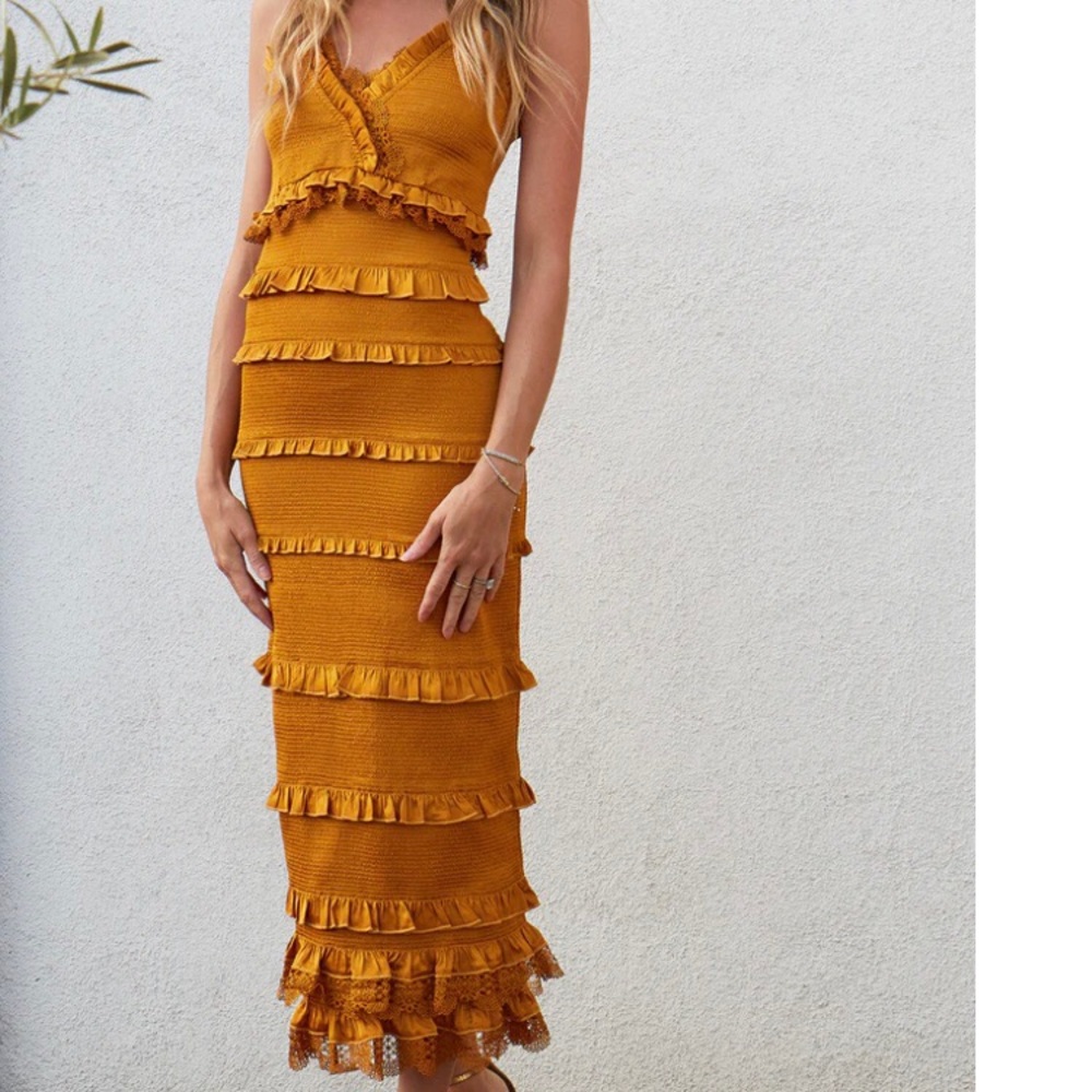 V. Chapman Narcisse Dress in Chai Tea